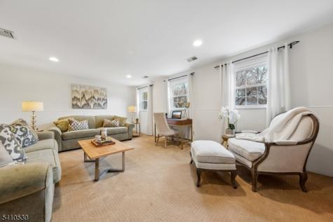 24 Regent Place Berkeley Heights NJ 07922