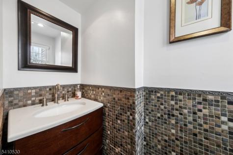 24 Regent Place Berkeley Heights NJ 07922