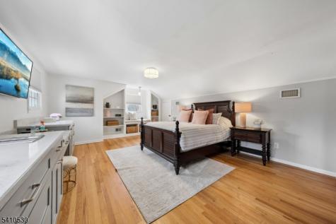 24 Regent Place Berkeley Heights NJ 07922