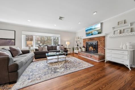 24 Regent Place Berkeley Heights NJ 07922