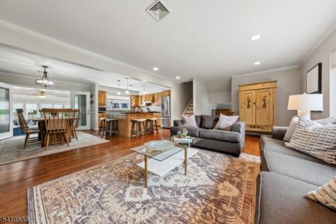 24 Regent Place Berkeley Heights NJ 07922