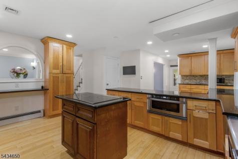 596 Terhune Drive Wayne NJ 07470