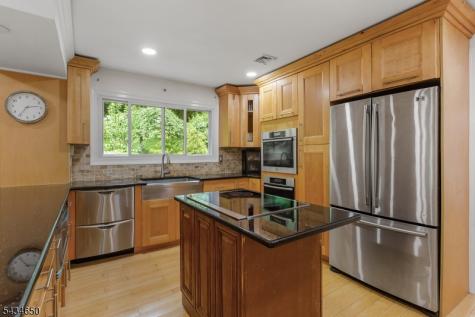 596 Terhune Drive Wayne NJ 07470