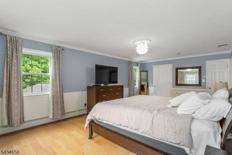 596 Terhune Drive Wayne NJ 07470