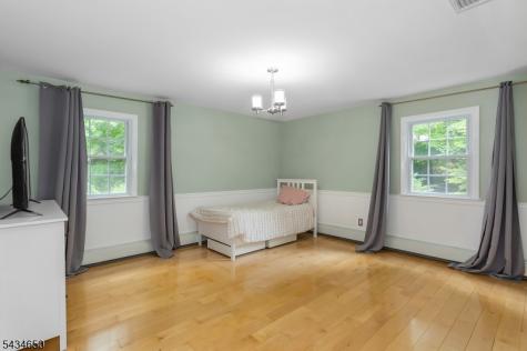 596 Terhune Drive Wayne NJ 07470
