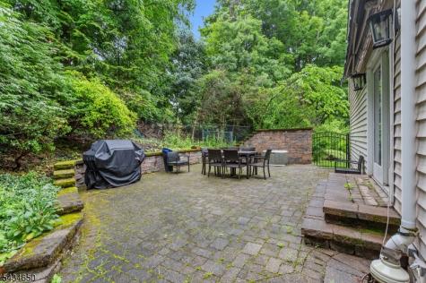 596 Terhune Drive Wayne NJ 07470