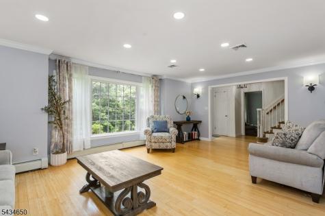 596 Terhune Drive Wayne NJ 07470