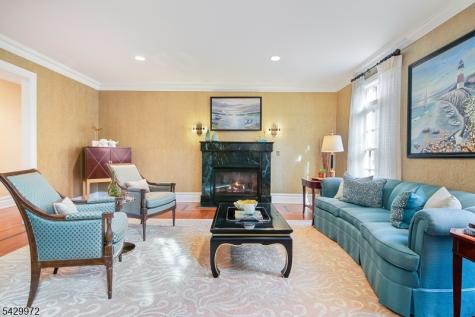 9 Bishops Lane Millburn NJ 07078