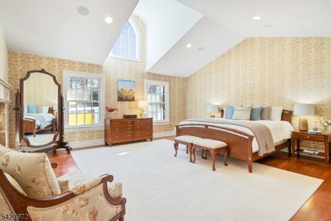 9 Bishops Lane Millburn NJ 07078