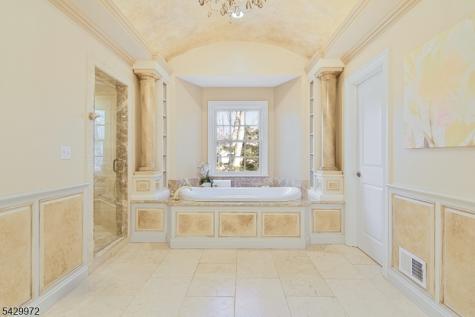9 Bishops Lane Millburn NJ 07078