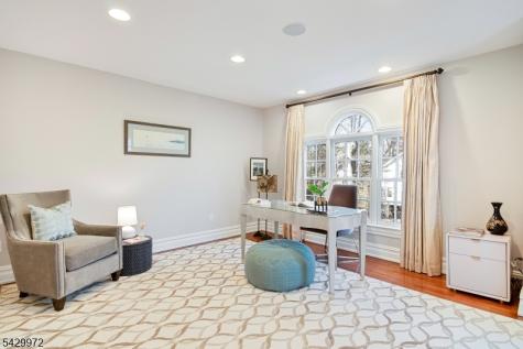 9 Bishops Lane Millburn NJ 07078