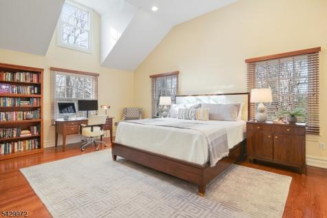 9 Bishops Lane Millburn NJ 07078