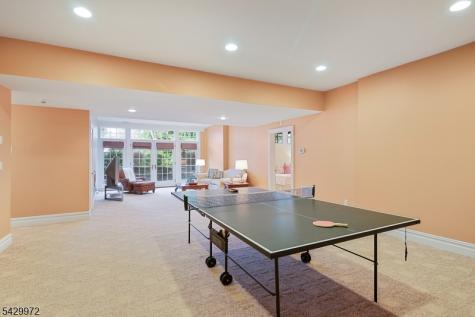 9 Bishops Lane Millburn NJ 07078