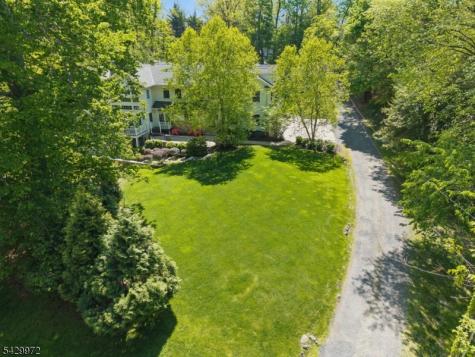 9 Bishops Lane Millburn NJ 07078