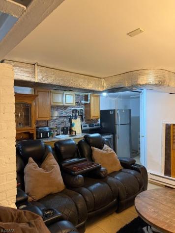 62 Shephard Avenue Newark NJ 07112