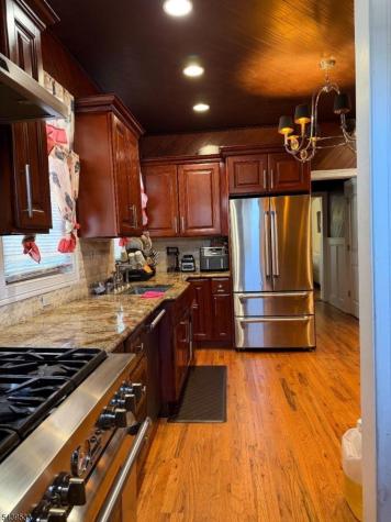 62 Shephard Avenue Newark NJ 07112