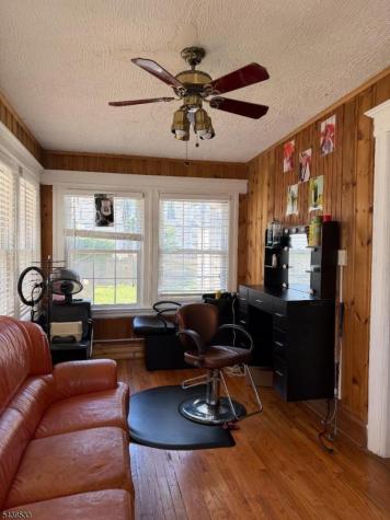 62 Shephard Avenue Newark NJ 07112