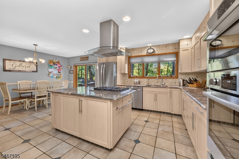 4 Craig Road Readington NJ 08853