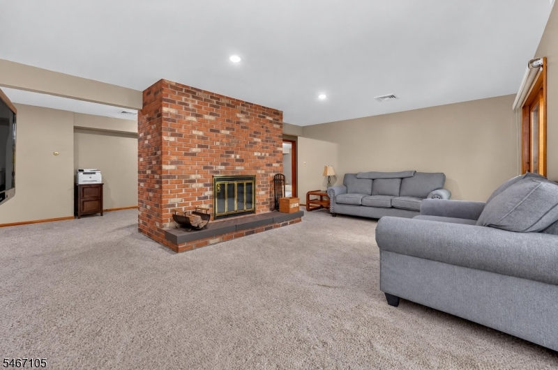 4 Craig Road Readington NJ 08853