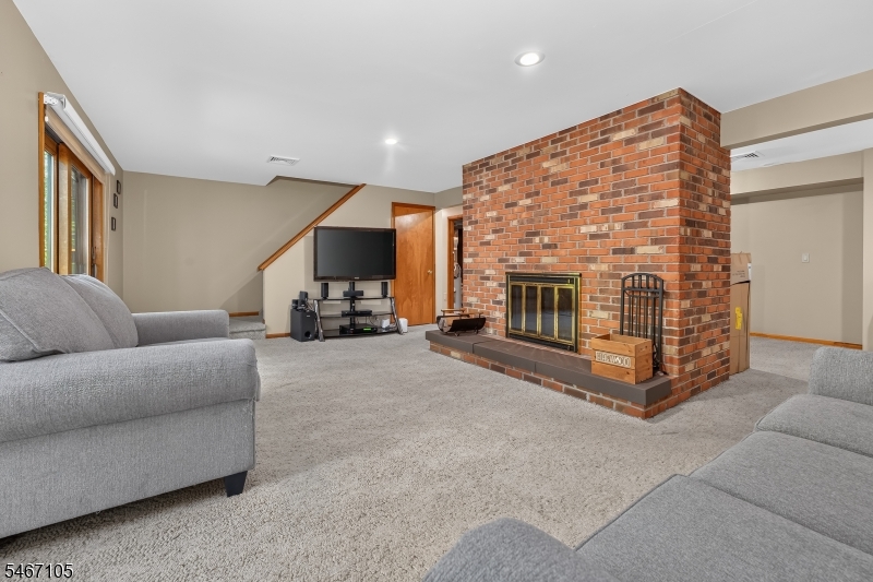 4 Craig Road Readington NJ 08853