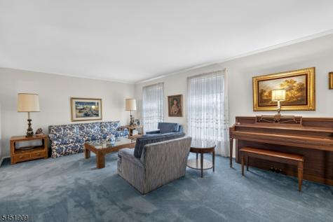 48 Sherbrooke Drive Florham Park NJ 07932