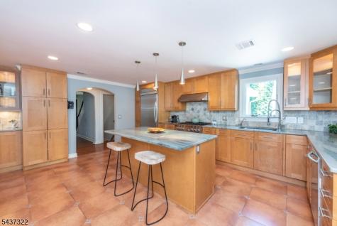 591 Highland Avenue Little Falls NJ 07043