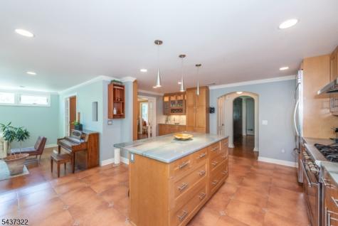 591 Highland Avenue Little Falls NJ 07043