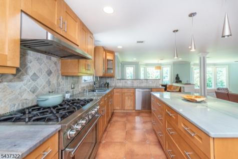 591 Highland Avenue Little Falls NJ 07043