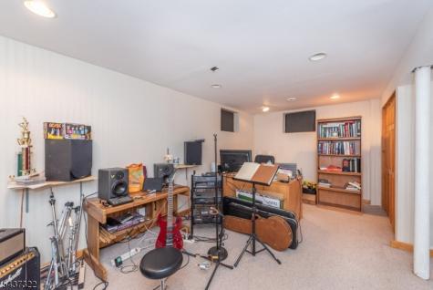591 Highland Avenue Little Falls NJ 07043