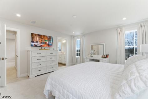 22 Oakwood Boulevard Union NJ 08827