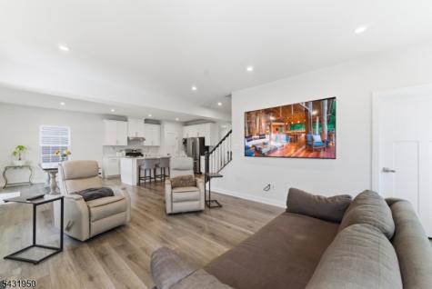 22 Oakwood Boulevard Union NJ 08827