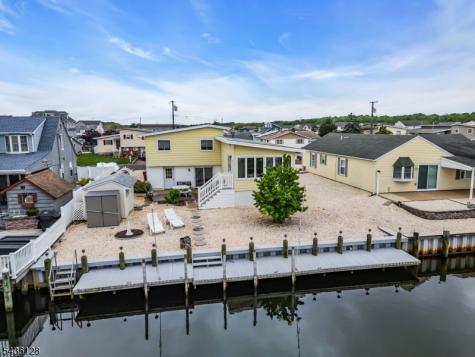 87 Ronald Avenue Berkeley NJ 08721