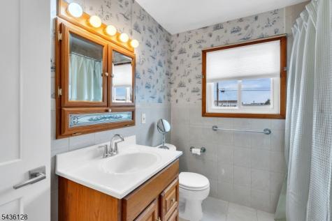 87 Ronald Avenue Berkeley NJ 08721