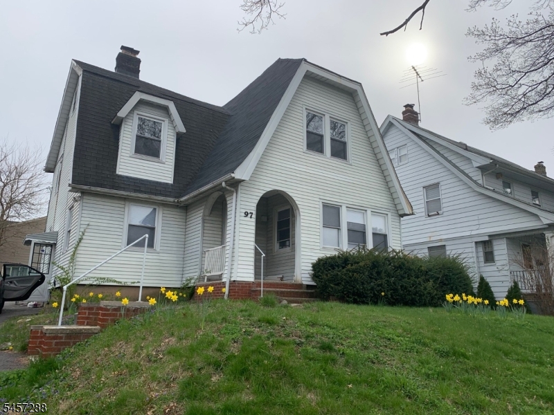 97 Elliot Place East Orange NJ 07018
