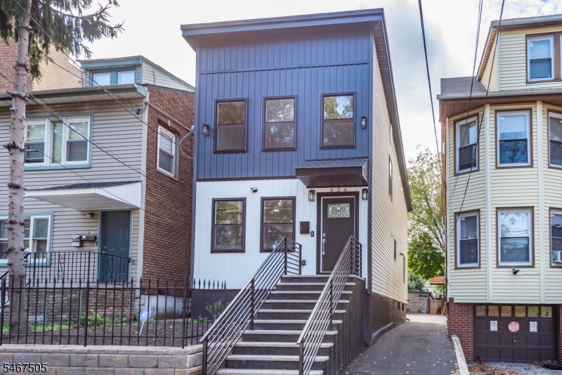 624 Lyons Avenue Irvington NJ 07111