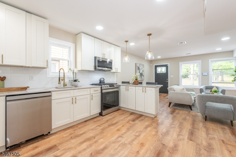 624 Lyons Avenue Irvington NJ 07111