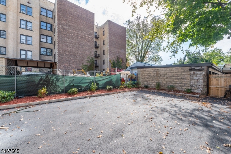 624 Lyons Avenue Irvington NJ 07111