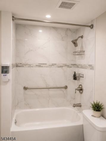 55 Helen Moonachie NJ 07074