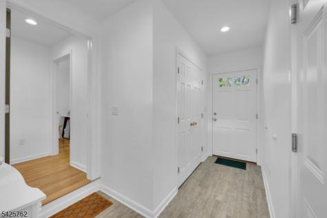 41 Lakewood Drive Mountain Lakes NJ 07046