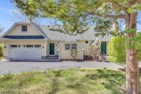 41 Lakewood Drive Mountain Lakes NJ 07046