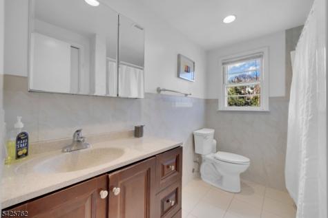 41 Lakewood Drive Mountain Lakes NJ 07046