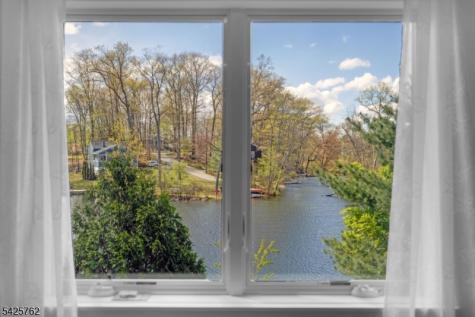 41 Lakewood Drive Mountain Lakes NJ 07046