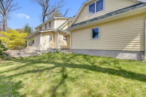 41 Lakewood Drive Mountain Lakes NJ 07046