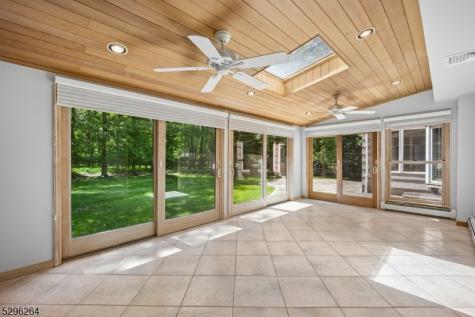 7 Mansfield Court Livingston NJ 07039