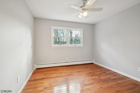 7 Mansfield Court Livingston NJ 07039