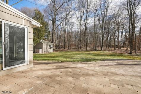 7 Mansfield Court Livingston NJ 07039
