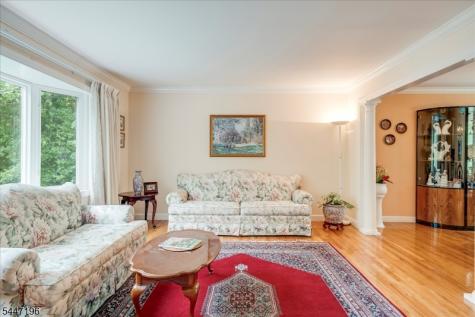 57 Robbins Avenue Berkeley Heights NJ 07922