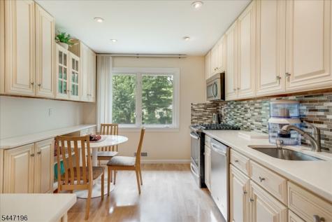 57 Robbins Avenue Berkeley Heights NJ 07922
