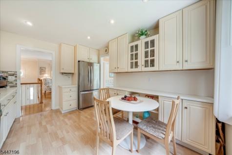 57 Robbins Avenue Berkeley Heights NJ 07922