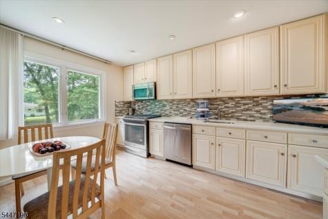 57 Robbins Avenue Berkeley Heights NJ 07922